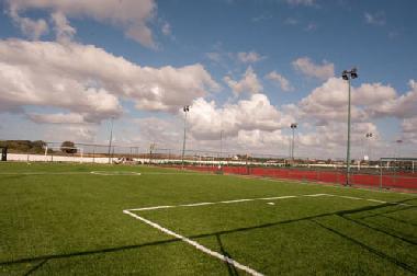 Terrain de foot synth�tique