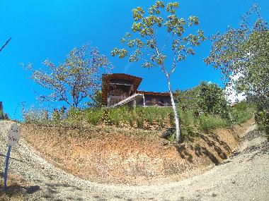 Face � une vall�e verdoyante