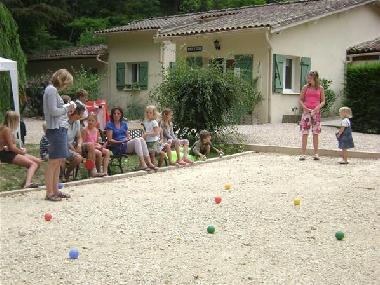 Caravane  �/en/au Rauzan (Dordogne)ou appartement ou maison de vacances