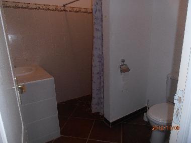 salle de bain de la chambre 2