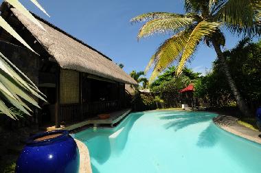 Villa �/en/au Roches Noires (Flacq)ou appartement ou maison de vacances