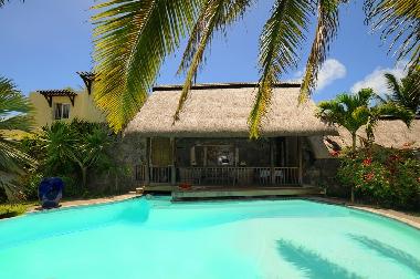 Villa �/en/au Roches Noires (Flacq)ou appartement ou maison de vacances