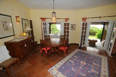 Villa �/en/au Roches Noires (Flacq)ou appartement ou maison de vacances