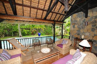 Villa �/en/au Roches Noires (Flacq)ou appartement ou maison de vacances