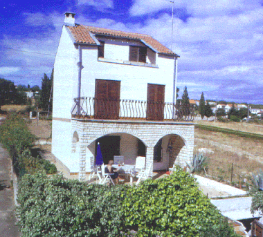 Villa �/en/au Pakostane (Zadarska)ou appartement ou maison de vacances