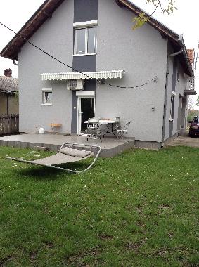 Maison de vacances /en/au Azanja (Serbie central)ou appartement ou maison de vacances