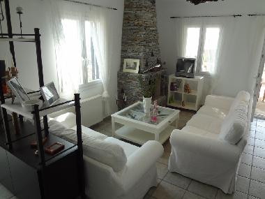 Maison de vacances /en/au KYPRI (Kyklades)ou appartement ou maison de vacances