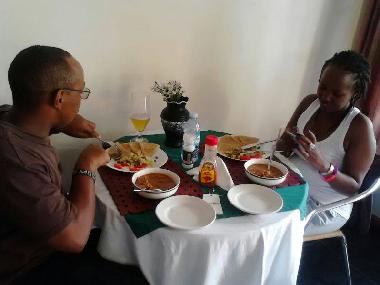 Chambre avec petit d�jeuner �/en/au Kampala (Kampala)ou appartement ou maison de vacances