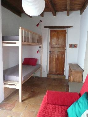 Maison de vacances /en/au Ngrepelisse (Tarn-et-Garonne)ou appartement ou maison de vacances