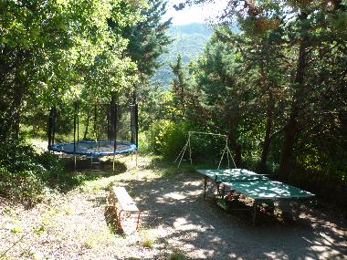 Maison de vacances �/en/au Saint Privat (H�rault)ou appartement ou maison de vacances