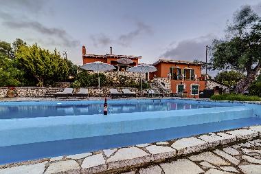 Chambre avec petit d�jeuner �/en/au Lefkada (Lefkada)ou appartement ou maison de vacances