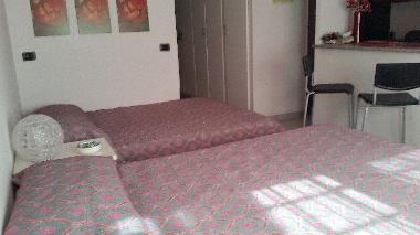 Chambre avec petit d�jeuner �/en/au ciampino (Roma)ou appartement ou maison de vacances