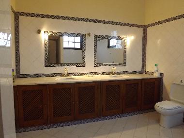 Appartement de vacances /en/au St. Barabara de nexe / Bela Salema (Algarve)ou appartement ou maison de vacances