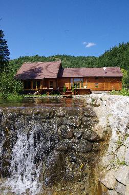 Chambre avec petit d�jeuner �/en/au Gherogheni (Harghita)ou appartement ou maison de vacances