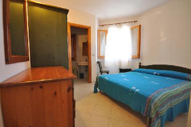 Bateau �/en/au Cala Liberotto (Nuoro)ou appartement ou maison de vacances