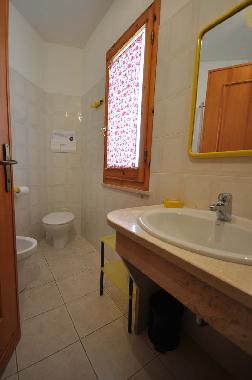 Bateau �/en/au Cala Liberotto (Nuoro)ou appartement ou maison de vacances