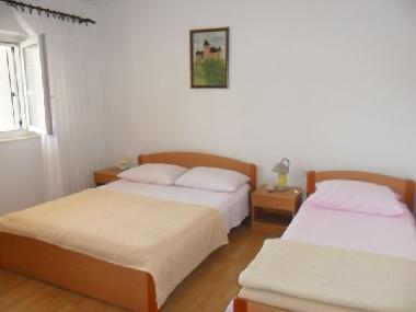 Appartement de vacances /en/au Pirovac (Sibensko-Kninska)ou appartement ou maison de vacances