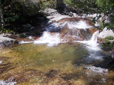 Maison de vacances /en/au thines Les Vans (Ardche)ou appartement ou maison de vacances