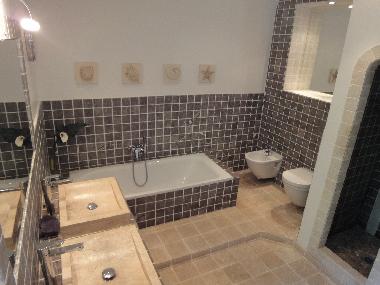 Villa �/en/au grimaud (Var)ou appartement ou maison de vacances