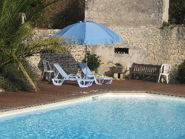 Palais / Chteau /en/au St Just (Charente-Maritime)ou appartement ou maison de vacances
