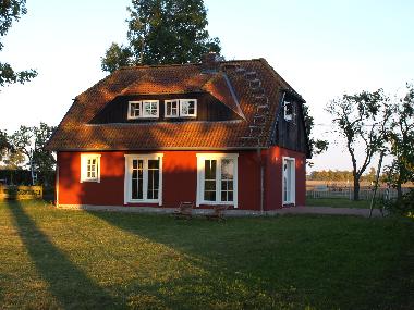 Maison de vacances /en/au Kinnbackenhagen (Fischland-Dar-Zingst)ou appartement ou maison de vacances