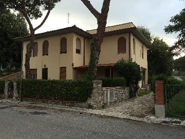 Villa /en/au Tirrenia (Pisa)ou appartement ou maison de vacances