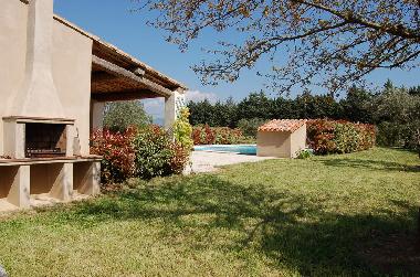 Maison de vacances �/en/au Lacoste (Vaucluse)ou appartement ou maison de vacances