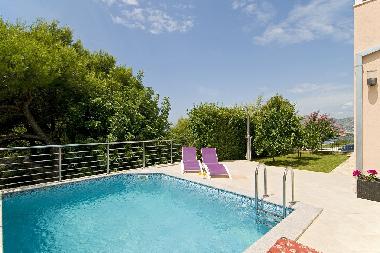 Villa /en/au Okrug Gornji (Splitsko-Dalmatinska)ou appartement ou maison de vacances