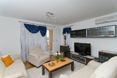 Villa /en/au Okrug Gornji (Splitsko-Dalmatinska)ou appartement ou maison de vacances