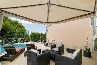 Villa /en/au Okrug Gornji (Splitsko-Dalmatinska)ou appartement ou maison de vacances
