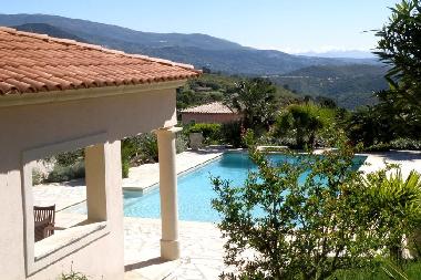 Villa �/en/au Callian (Var)ou appartement ou maison de vacances
