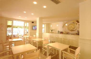 Htel /en/au Cesenatico (Forl-Cesena)ou appartement ou maison de vacances