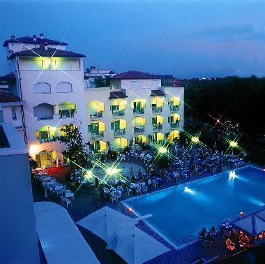Htel /en/au Cesenatico (Forl-Cesena)ou appartement ou maison de vacances