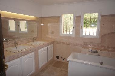 Villa �/en/au Flayosc (Var)ou appartement ou maison de vacances