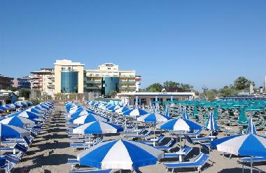 Htel /en/au Cesenatico (Forl-Cesena)ou appartement ou maison de vacances