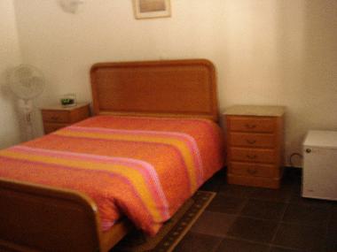 Chambre avec petit d�jeuner �/en/au Fernao Ferro, Seixal (Pen�nsula de Set�bal)ou appartement ou maison de vacances