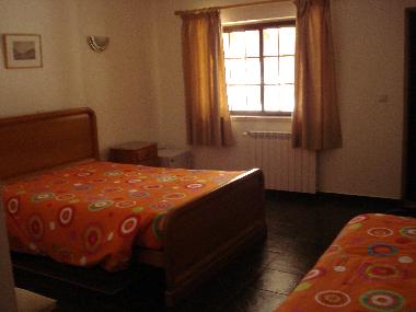 Chambre avec petit d�jeuner �/en/au Fernao Ferro, Seixal (Pen�nsula de Set�bal)ou appartement ou maison de vacances