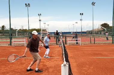 Terrain de tennis