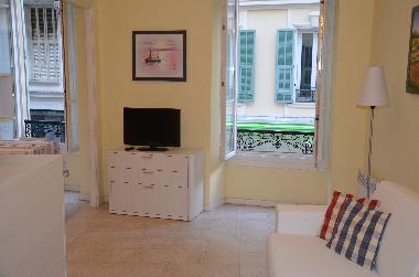 Appartement de vacances �/en/au NICE (Alpes-Maritimes)ou appartement ou maison de vacances