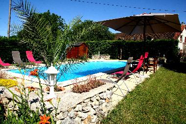 La piscine des deux Gtes