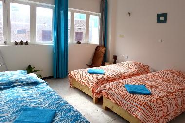 Chambre avec petit d�jeuner �/en/au Ponta Do Sol (Ribeira Grande)ou appartement ou maison de vacances