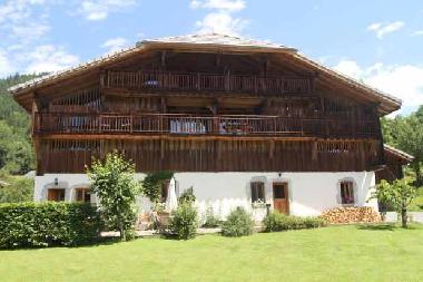 Chalet �/en/au Mathonex (Haute-Savoie)ou appartement ou maison de vacances