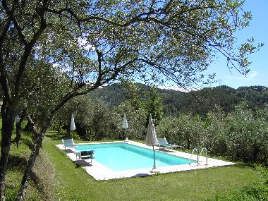 Maison de vacances �/en/au Montemagno (Lucca)ou appartement ou maison de vacances