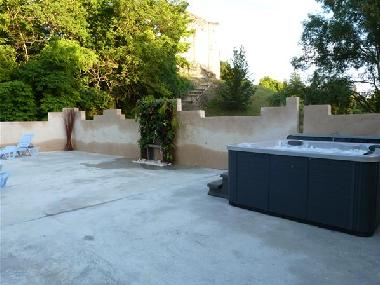 Caravane  �/en/au Rauzan (Dordogne)ou appartement ou maison de vacances