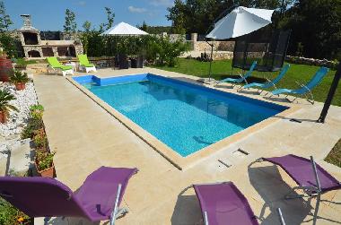 Villa /en/au Kanfanar (Istarska)ou appartement ou maison de vacances