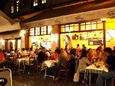 Chambre avec petit djeuner /en/au Thessaloniki (Thessaloniki)ou appartement ou maison de vacances