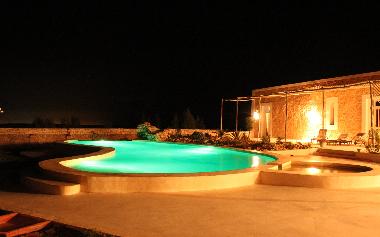 La piscine la nuit