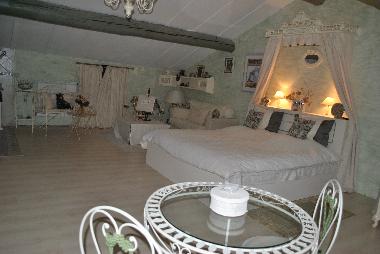 Maison de vacances /en/au chateauneuf de gadagne (Vaucluse)ou appartement ou maison de vacances