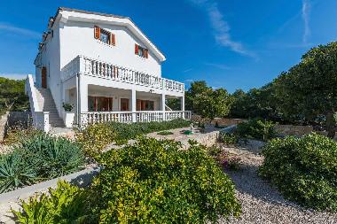 Villa /en/au Pirovac (Sibensko-Kninska)ou appartement ou maison de vacances