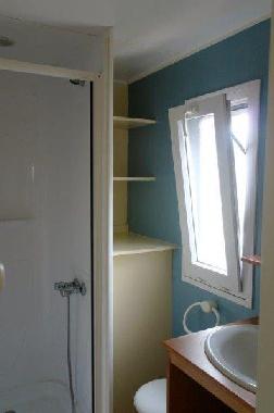 Caravane  �/en/au Eupilio (Como)ou appartement ou maison de vacances